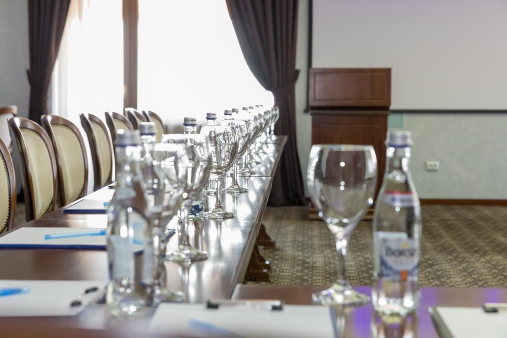 Hotel Giuliano Bragadiru Buitenkant foto