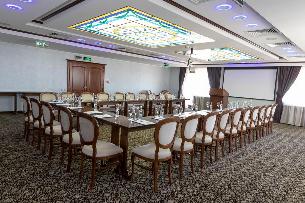 Hotel Giuliano Bragadiru Buitenkant foto